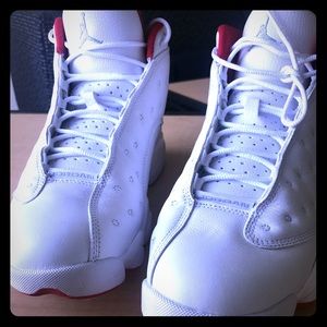 Retro Jordan 13 (White and Red)